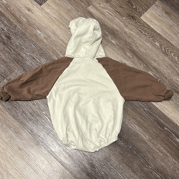 Onesie - Picture 3 of 3